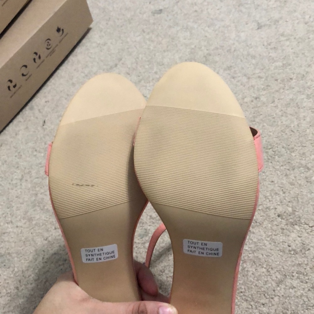 Pink heels - Picture 4 of 4